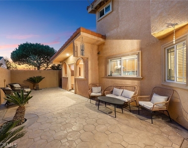 10610 Oak Tree Way - Photo Thumbnail 43
