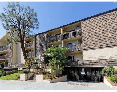 365 Burchett Street - Photo Thumbnail 13