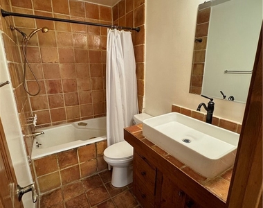 365 Burchett Street - Photo Thumbnail 5