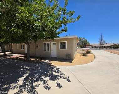 16340 Villa - Photo Thumbnail 13