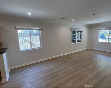 517 Concord - Photo Thumbnail 7