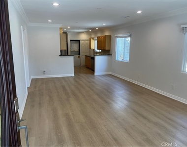 517 Concord - Photo Thumbnail 3
