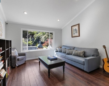 301 Domingo Ct - Photo Thumbnail 11