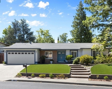 301 Domingo Ct - Photo Thumbnail 1