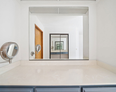 11924 Mayfield Avenue - Photo Thumbnail 16