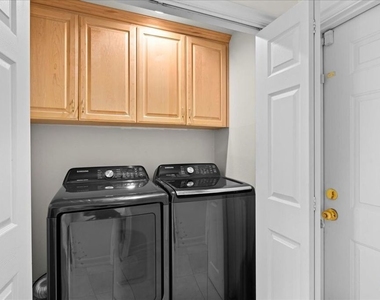 5029 Lemona Avenue - Photo Thumbnail 50