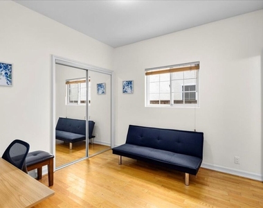 5029 Lemona Avenue - Photo Thumbnail 44