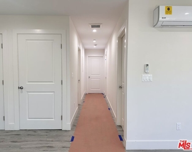 11512 Oxford Avenue - Photo Thumbnail 16