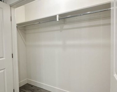 11512 Oxford Avenue - Photo Thumbnail 24