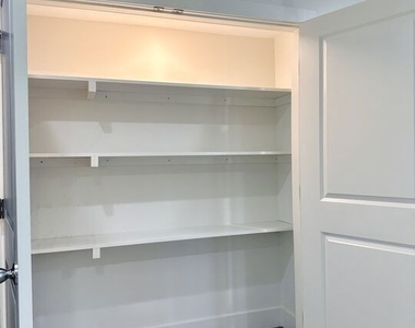 11512 Oxford Avenue - Photo Thumbnail 12