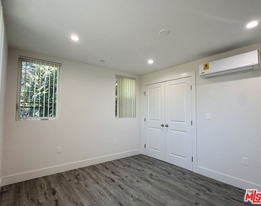 11512 Oxford Avenue - Photo Thumbnail 31