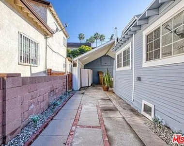 918 N Vista Street - Photo Thumbnail 16