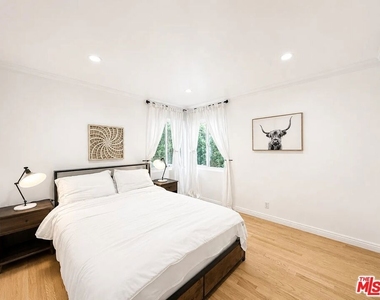 1212 10th Street - Photo Thumbnail 5