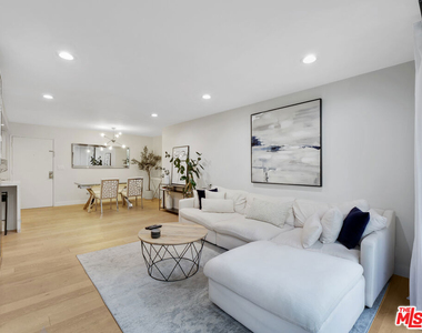 1134 Alta Loma Road - Photo Thumbnail 14