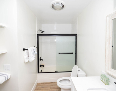 723 Palisades Beach Road - Photo Thumbnail 17