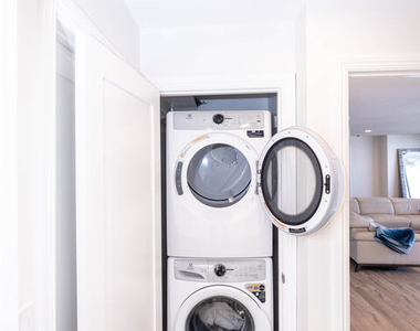 723 Palisades Beach Road - Photo Thumbnail 25