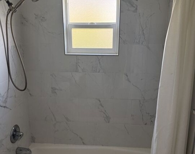 5315 Virginia Avenue - Photo Thumbnail 10