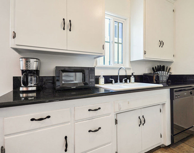 3559 Sawtelle Boulevard - Photo Thumbnail 11