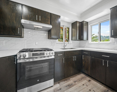 238 Thorne Street - Photo Thumbnail 5