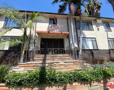 470 S Mariposa Avenue - Photo Thumbnail 15