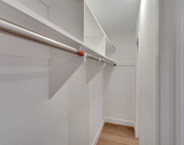 220 S Gale Drive - Photo Thumbnail 12