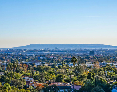 10445 Wilshire Boulevard - Photo Thumbnail 4