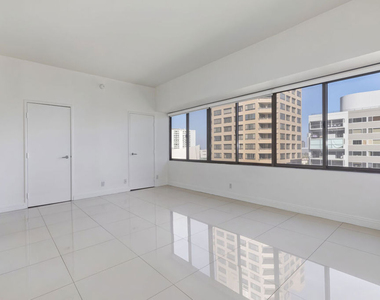 10445 Wilshire Boulevard - Photo Thumbnail 5