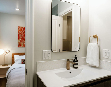 2788 Bush Street - Photo Thumbnail 14