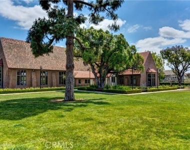 7365 Autumn Court - Photo Thumbnail 11
