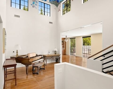 333 Dalehurst Avenue - Photo Thumbnail 7