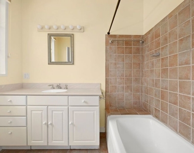 333 Dalehurst Avenue - Photo Thumbnail 14