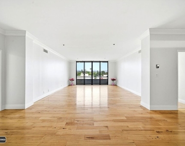 10660 Wilshire Boulevard - Photo Thumbnail 31