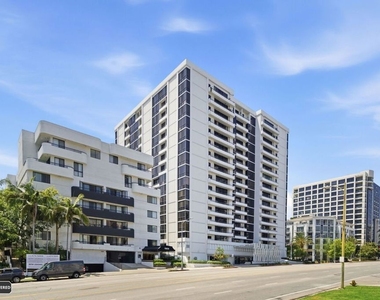 10660 Wilshire Boulevard - Photo Thumbnail 2
