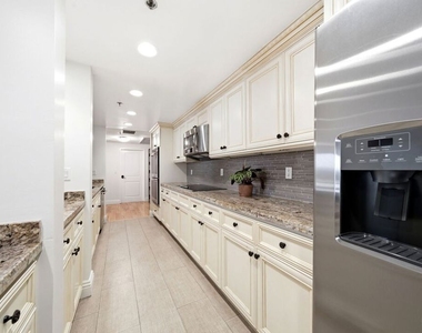 10660 Wilshire Boulevard - Photo Thumbnail 26