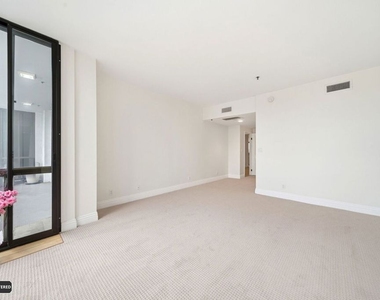 10660 Wilshire Boulevard - Photo Thumbnail 44