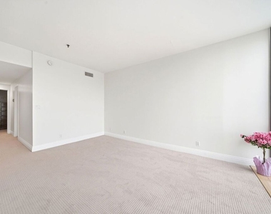 10660 Wilshire Boulevard - Photo Thumbnail 45