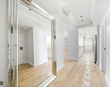 10660 Wilshire Boulevard - Photo Thumbnail 17