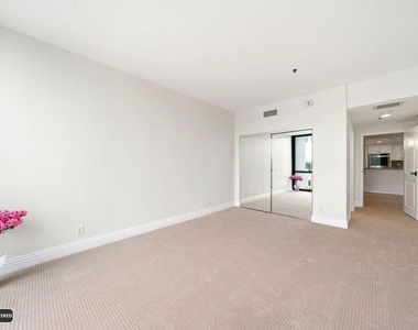 10660 Wilshire Boulevard - Photo Thumbnail 55