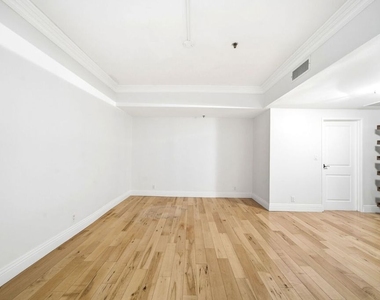 10660 Wilshire Boulevard - Photo Thumbnail 29