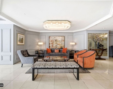 10660 Wilshire Boulevard - Photo Thumbnail 10