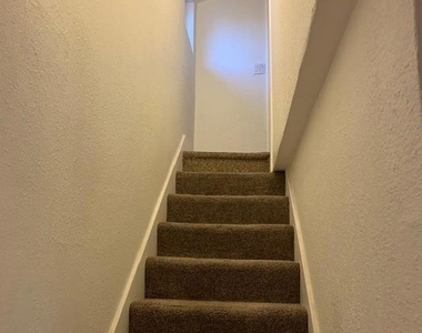 3541 Ray St. - Photo Thumbnail 8