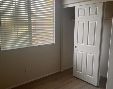 28269 Socorro St - Photo Thumbnail 12