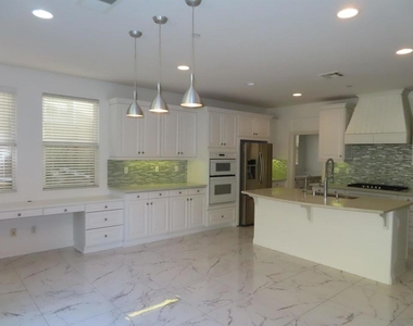 16073 Falcon Crest Dr. - Photo Thumbnail 15