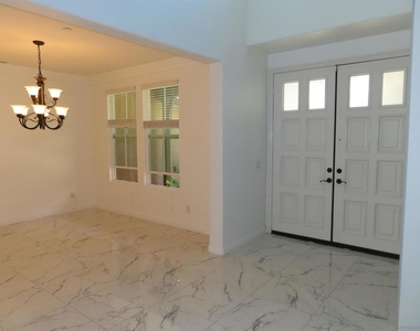 16073 Falcon Crest Dr. - Photo Thumbnail 7