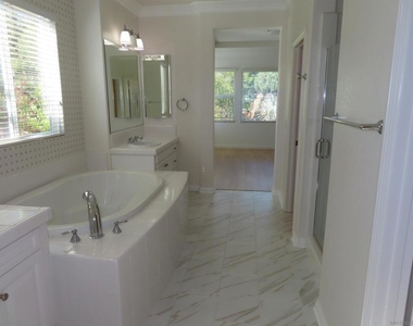 16073 Falcon Crest Dr. - Photo Thumbnail 44