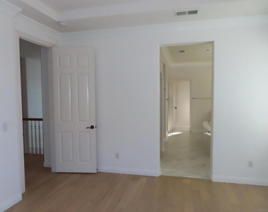 16073 Falcon Crest Dr. - Photo Thumbnail 40