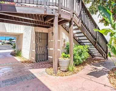 6735 Amherst - Photo Thumbnail 18