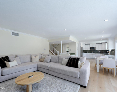 5557 Adelina Court - Photo Thumbnail 19