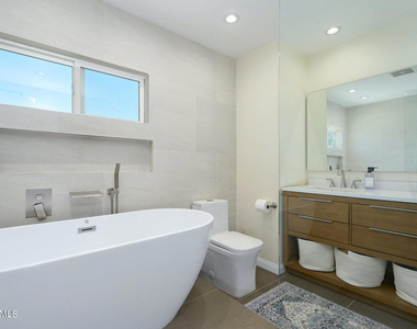 5557 Adelina Court - Photo Thumbnail 33