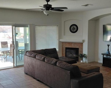1523 Bryan Street - Photo Thumbnail 14